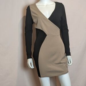 Windsor Tan and Black Color Block Long Sleeve V Neck Mini Dress size Medium
